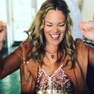 Meet your Posher, Leslie